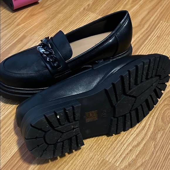 Penningtons Black Chain Detail Loafers - Picture 6 of 8